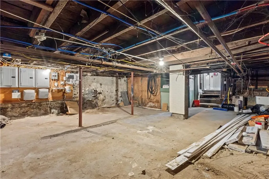 152 Washington Street Central Falls RI 02863