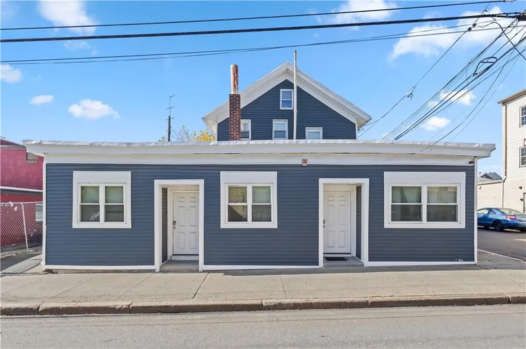 152 Washington Street Central Falls RI 02863