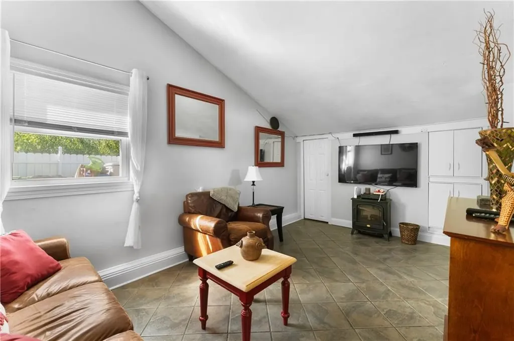 36 Woodbine Street East Providence RI 02915