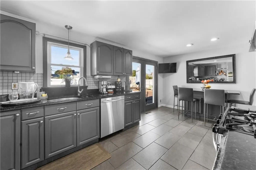 36 Woodbine Street East Providence RI 02915