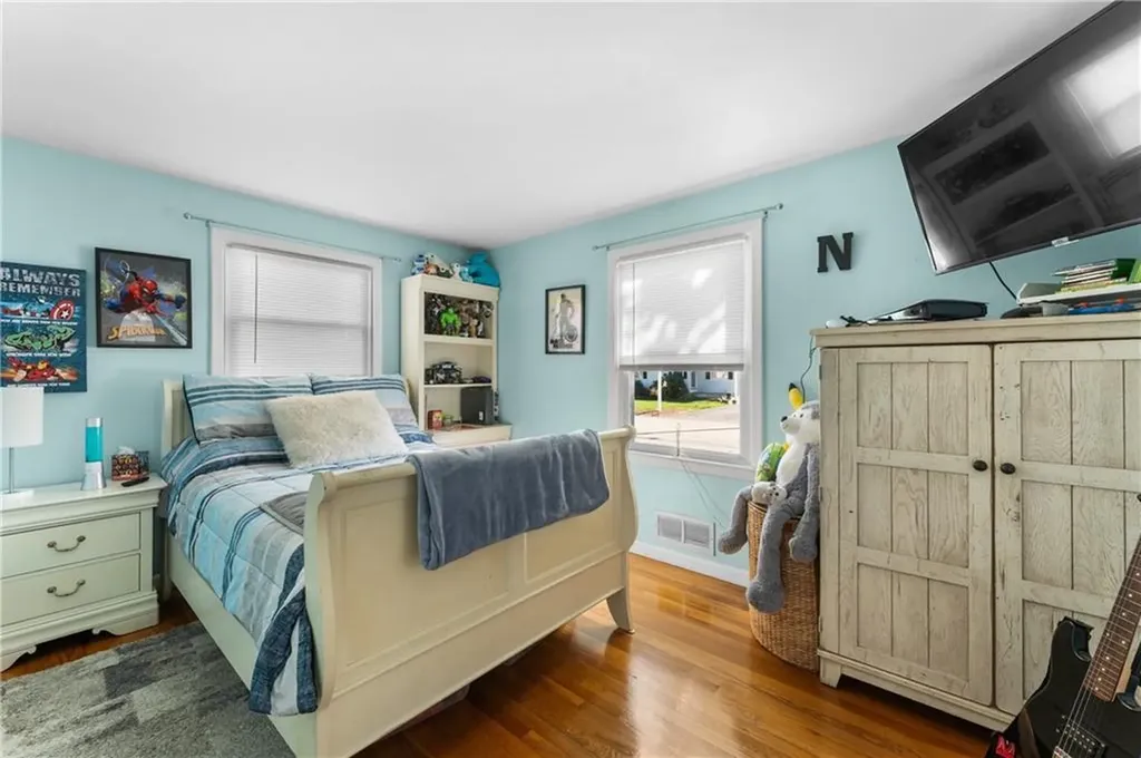 36 Woodbine Street East Providence RI 02915