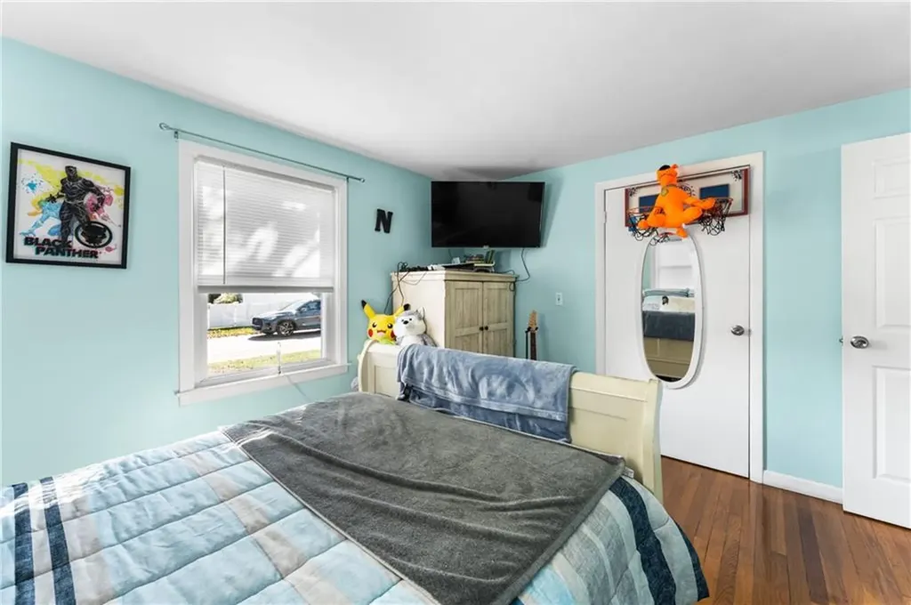 36 Woodbine Street East Providence RI 02915