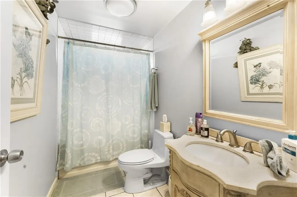 36 Woodbine Street East Providence RI 02915