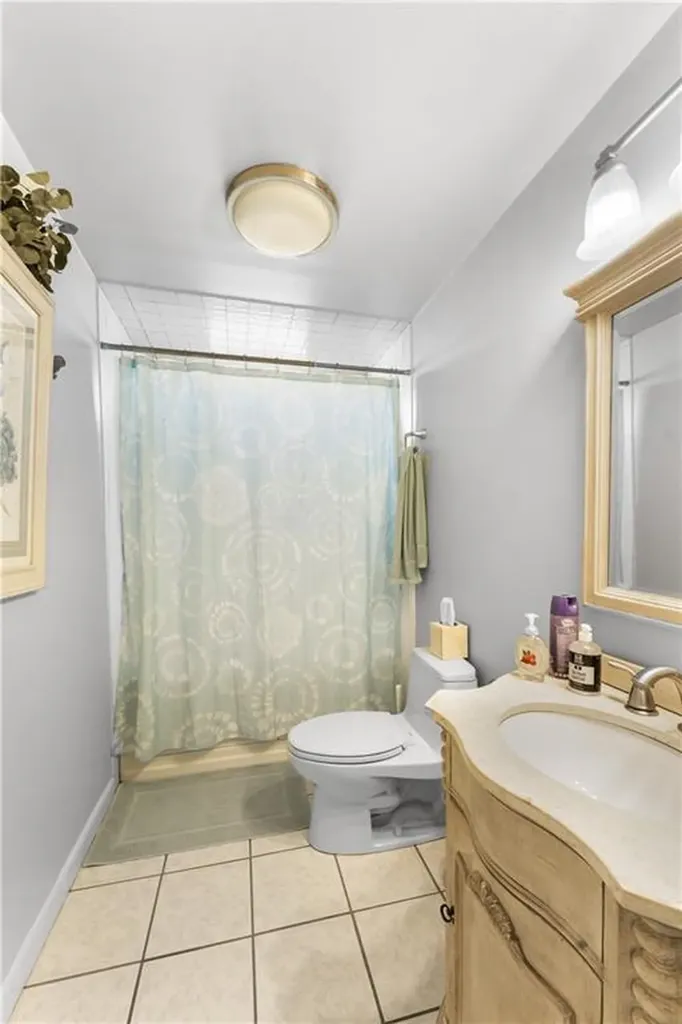 36 Woodbine Street East Providence RI 02915