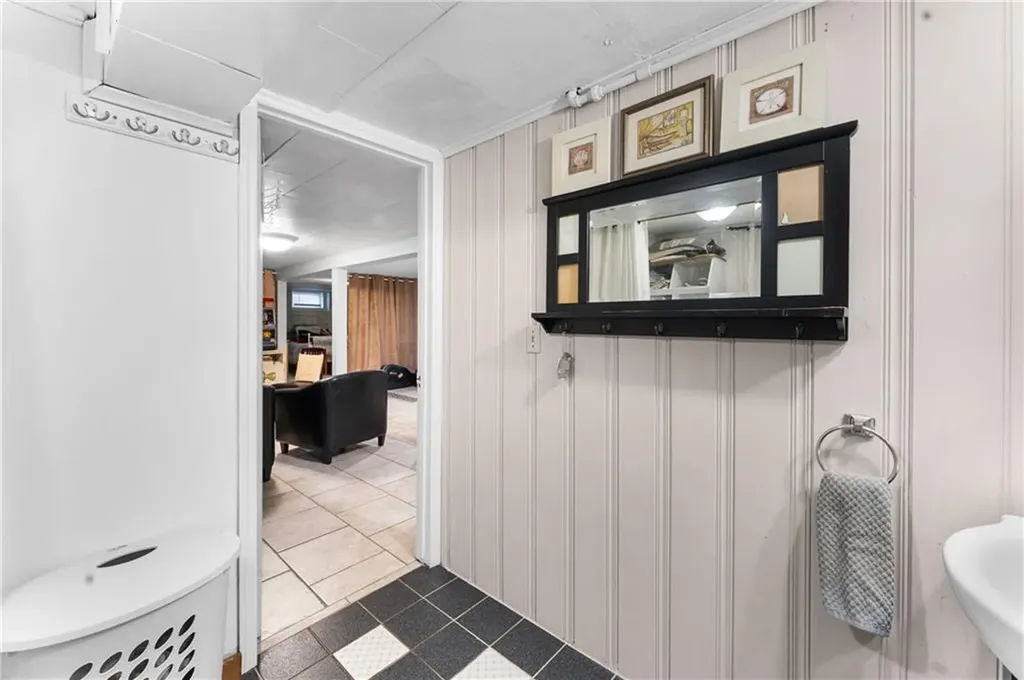 36 Woodbine Street East Providence RI 02915