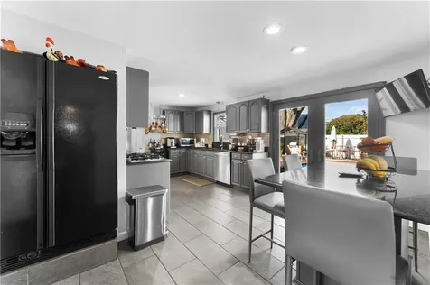 36 Woodbine Street East Providence RI 02915