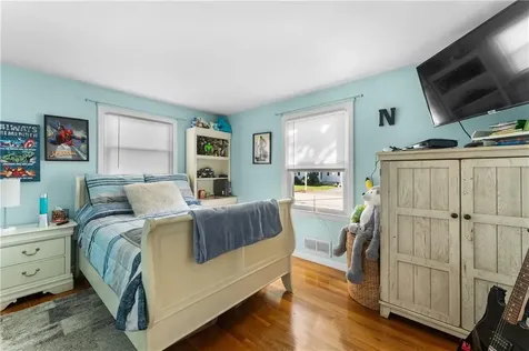 36 Woodbine Street East Providence RI 02915