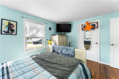 36 Woodbine Street East Providence RI 02915