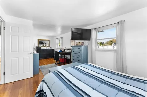 36 Woodbine Street East Providence RI 02915