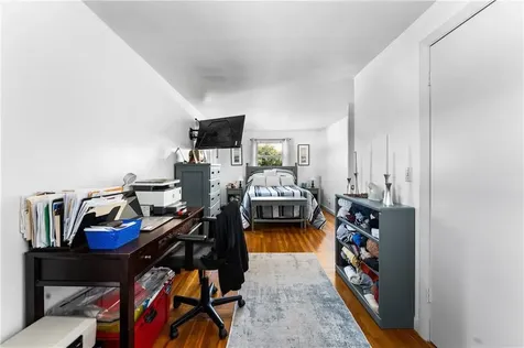 36 Woodbine Street East Providence RI 02915