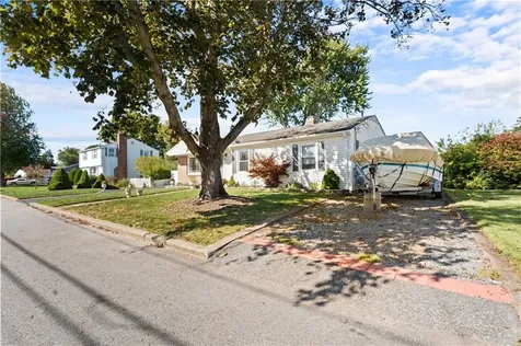 36 Woodbine Street East Providence RI 02915