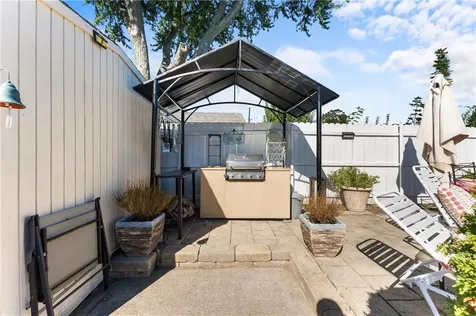 36 Woodbine Street East Providence RI 02915