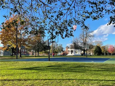 31 Garfield Avenue Bristol RI 02806