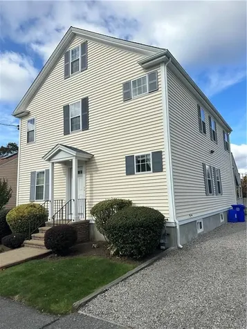 31 Garfield Avenue Bristol RI 02806