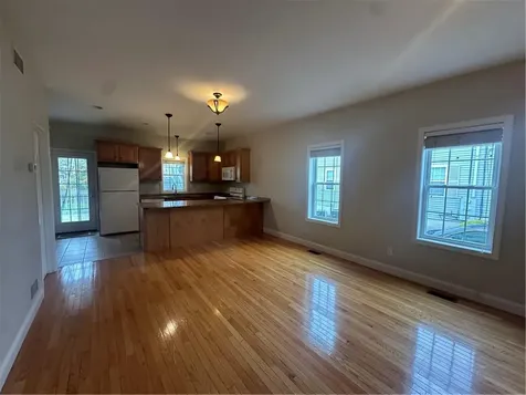 31 Garfield Avenue Bristol RI 02806