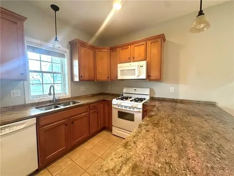 31 Garfield Avenue Bristol RI 02806