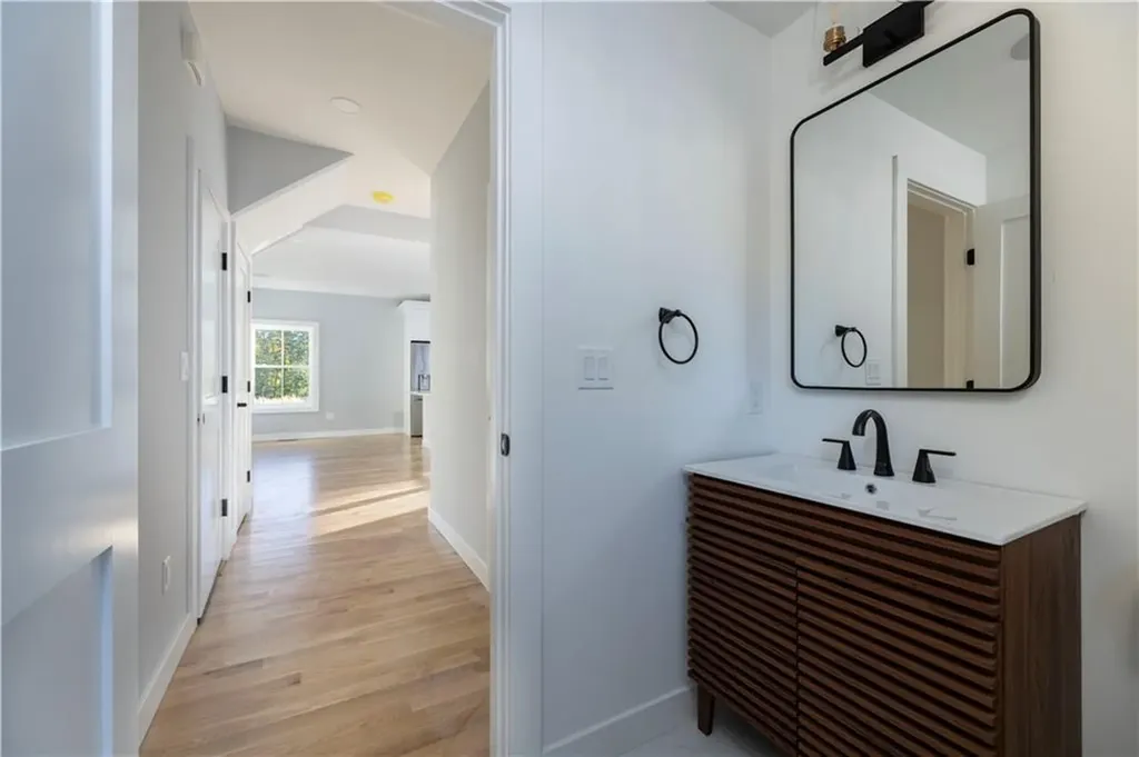 1 Stoneridge Road Smithfield RI 02917