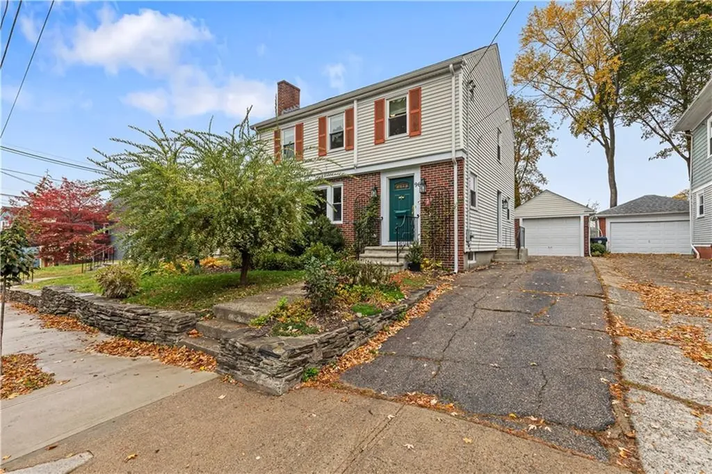 96 Woodbine Street Providence RI 02906