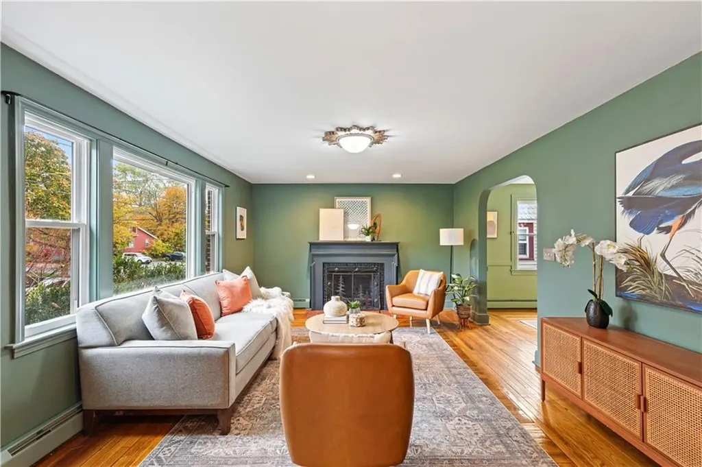 96 Woodbine Street Providence RI 02906