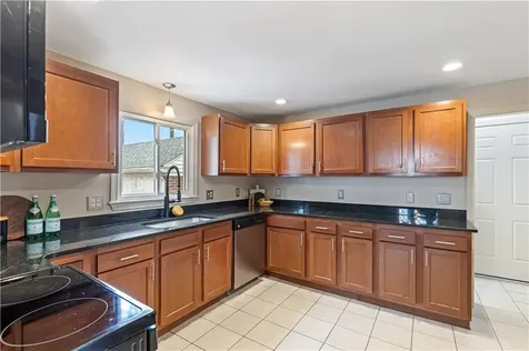 96 Woodbine Street Providence RI 02906