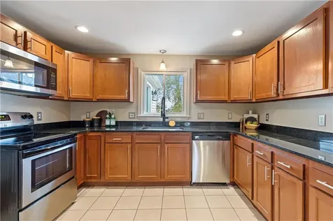 96 Woodbine Street Providence RI 02906