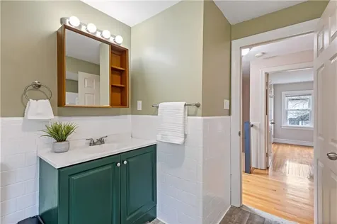 96 Woodbine Street Providence RI 02906