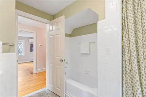 96 Woodbine Street Providence RI 02906