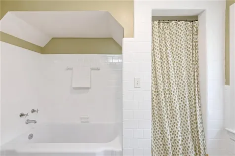 96 Woodbine Street Providence RI 02906