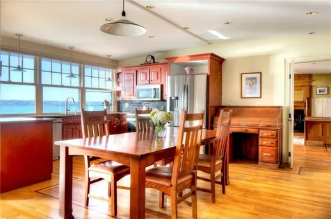 6 June Way Little Compton RI 02837