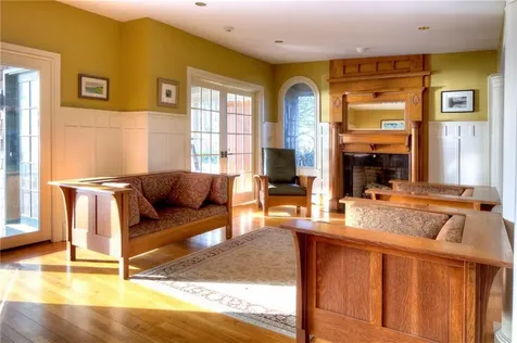 6 June Way Little Compton RI 02837