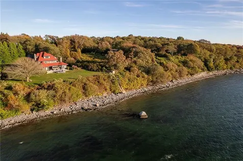 6 June Way Little Compton RI 02837