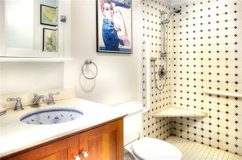 6 June Way Little Compton RI 02837