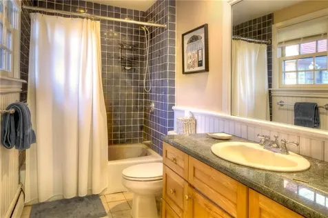 6 June Way Little Compton RI 02837