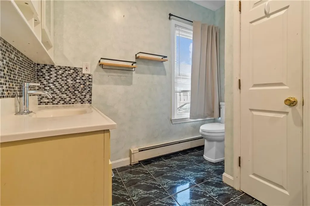 52 Curtis Avenue Attleboro MA 02703