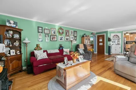 102 Hayden Avenue Tiverton RI 02878