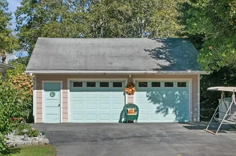 102 Hayden Avenue Tiverton RI 02878