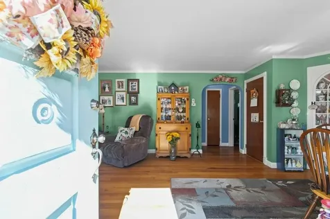 102 Hayden Avenue Tiverton RI 02878