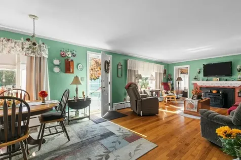 102 Hayden Avenue Tiverton RI 02878