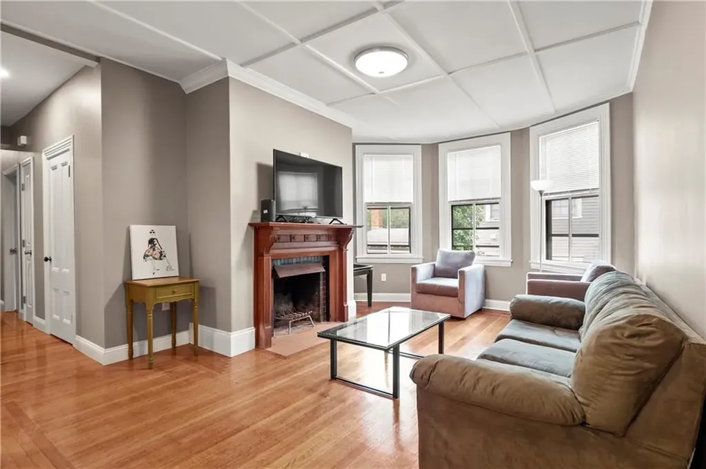 29 Creighton Street Providence RI 02906