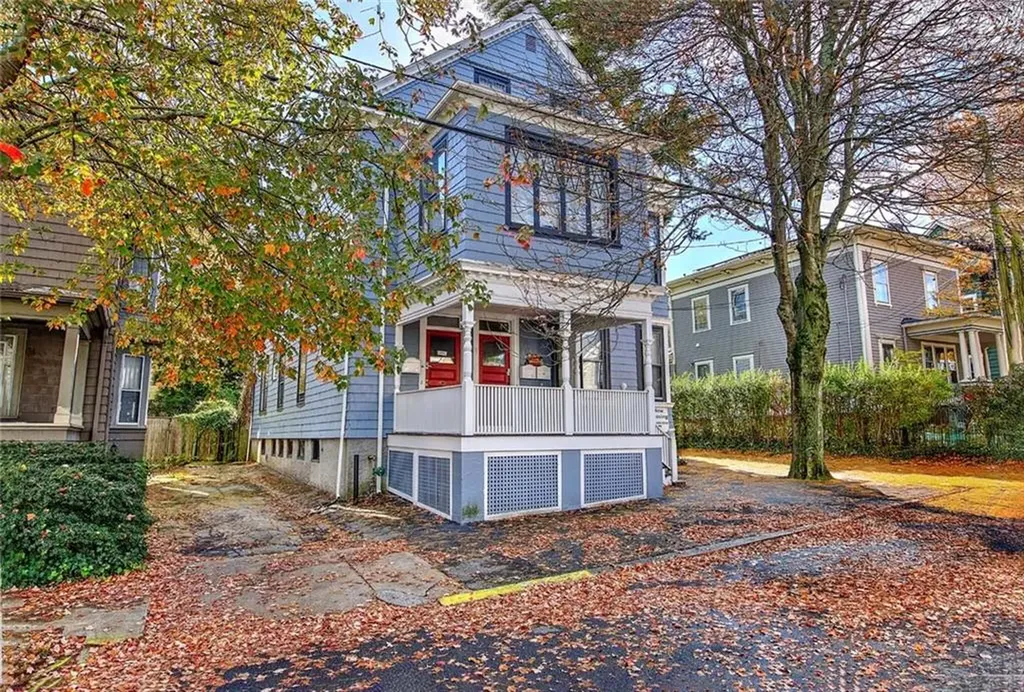 29 Creighton Street Providence RI 02906