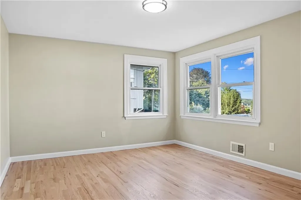 149 Yeoman Avenue Cranston RI 02920