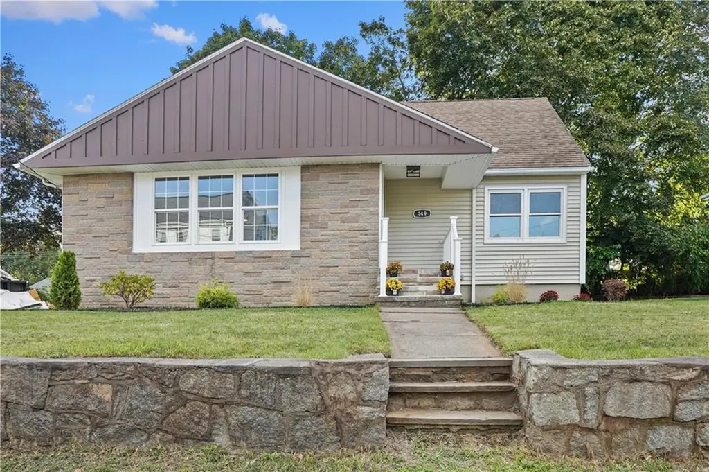 149 Yeoman Avenue Cranston RI 02920