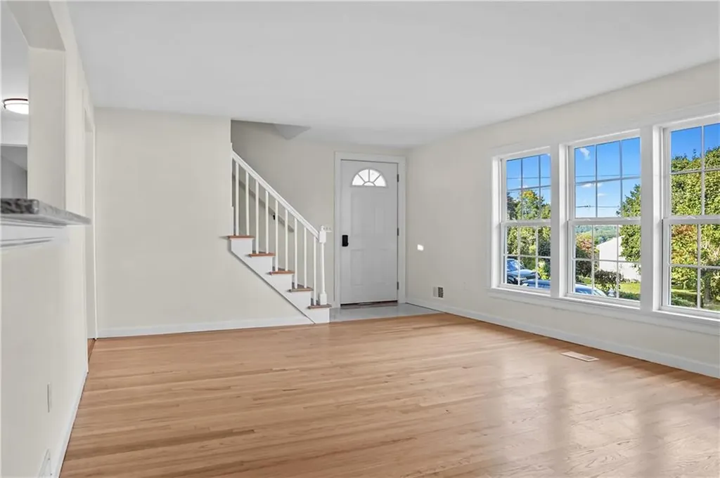 149 Yeoman Avenue Cranston RI 02920