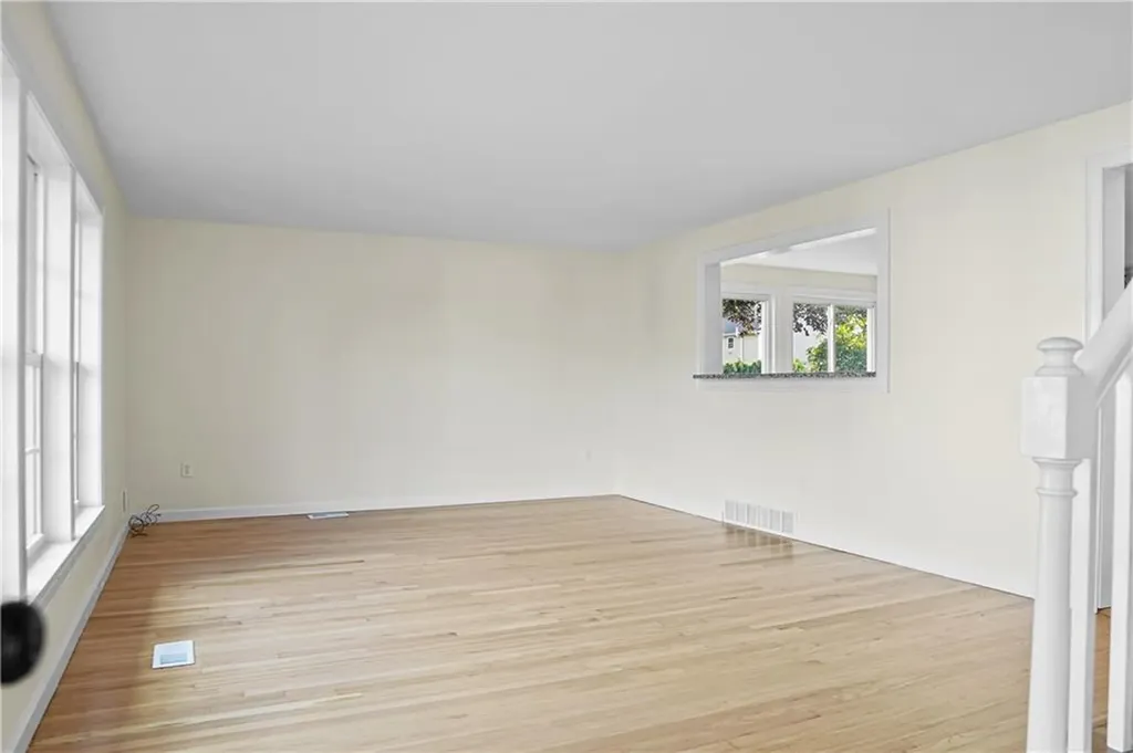 149 Yeoman Avenue Cranston RI 02920