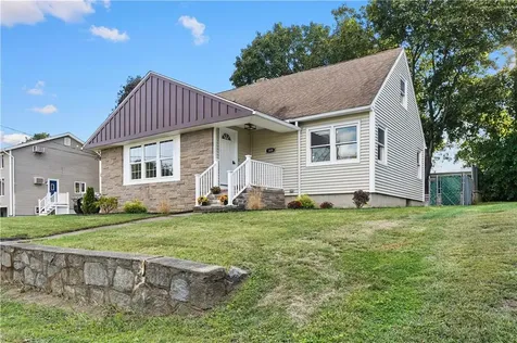 149 Yeoman Avenue Cranston RI 02920