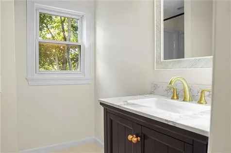 149 Yeoman Avenue Cranston RI 02920