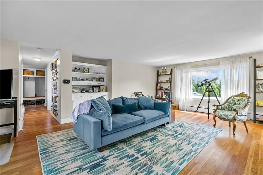 20 Borden Farm Road Portsmouth RI 02871