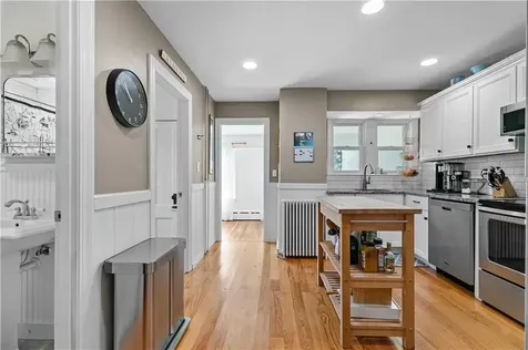 20 Borden Farm Road Portsmouth RI 02871