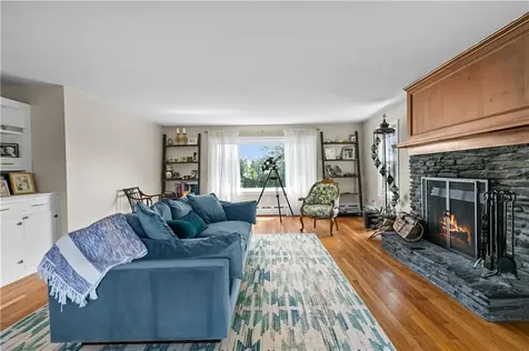 20 Borden Farm Road Portsmouth RI 02871