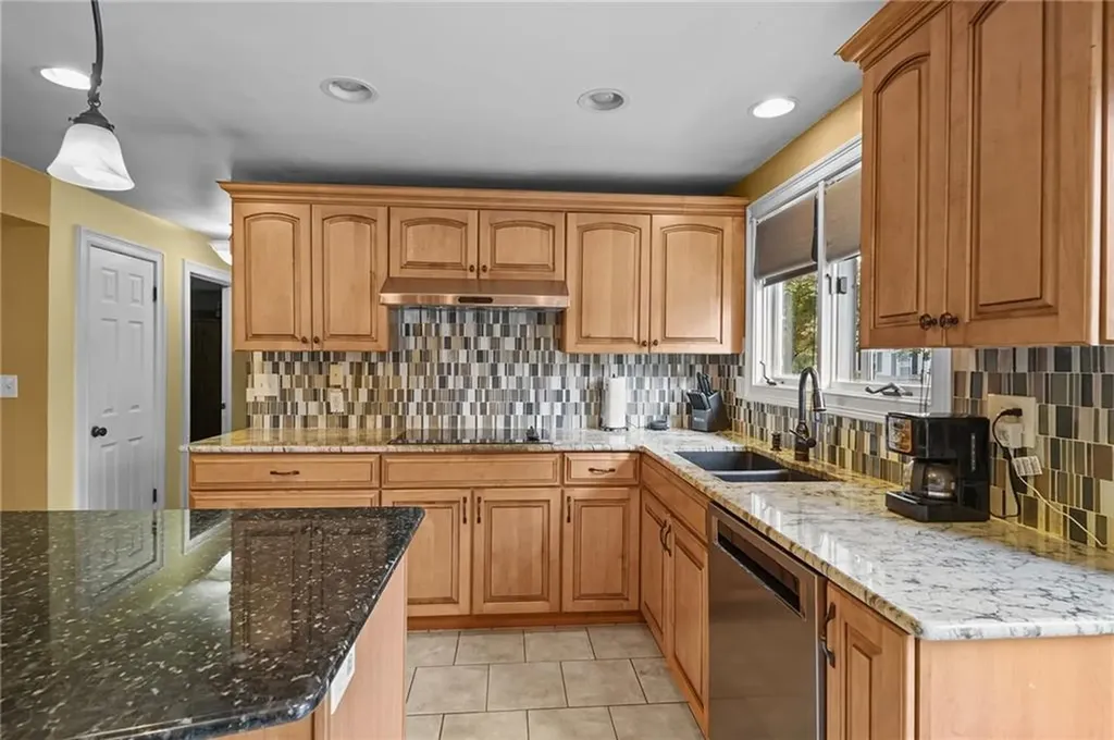 153 Morris Street Cumberland RI 02864